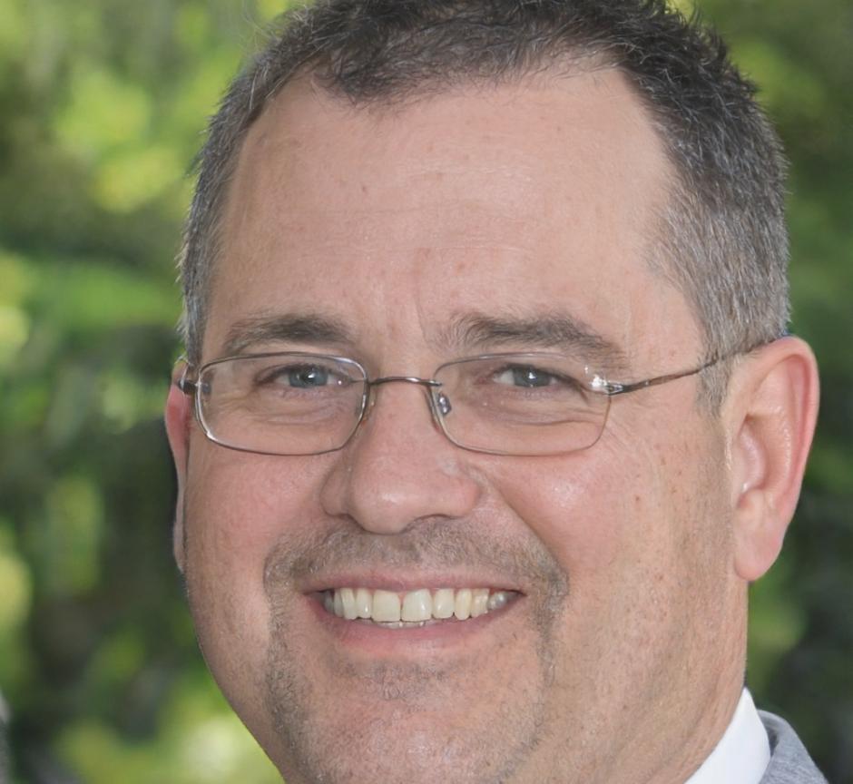 Leif Rutherford, business finance instructor